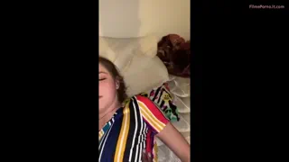 Fata Albă Mică Ia O Bătaie Mare De La Un Tip Negru În Pizdă