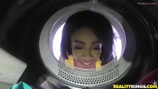 Brittney White de la Power Girl futută de pulă mare